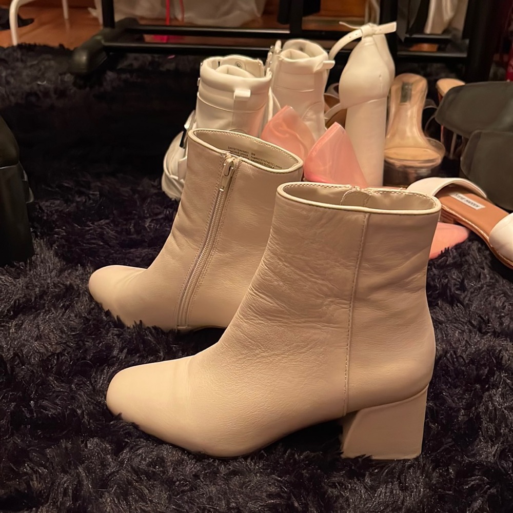 Cream Steven madden leather booties